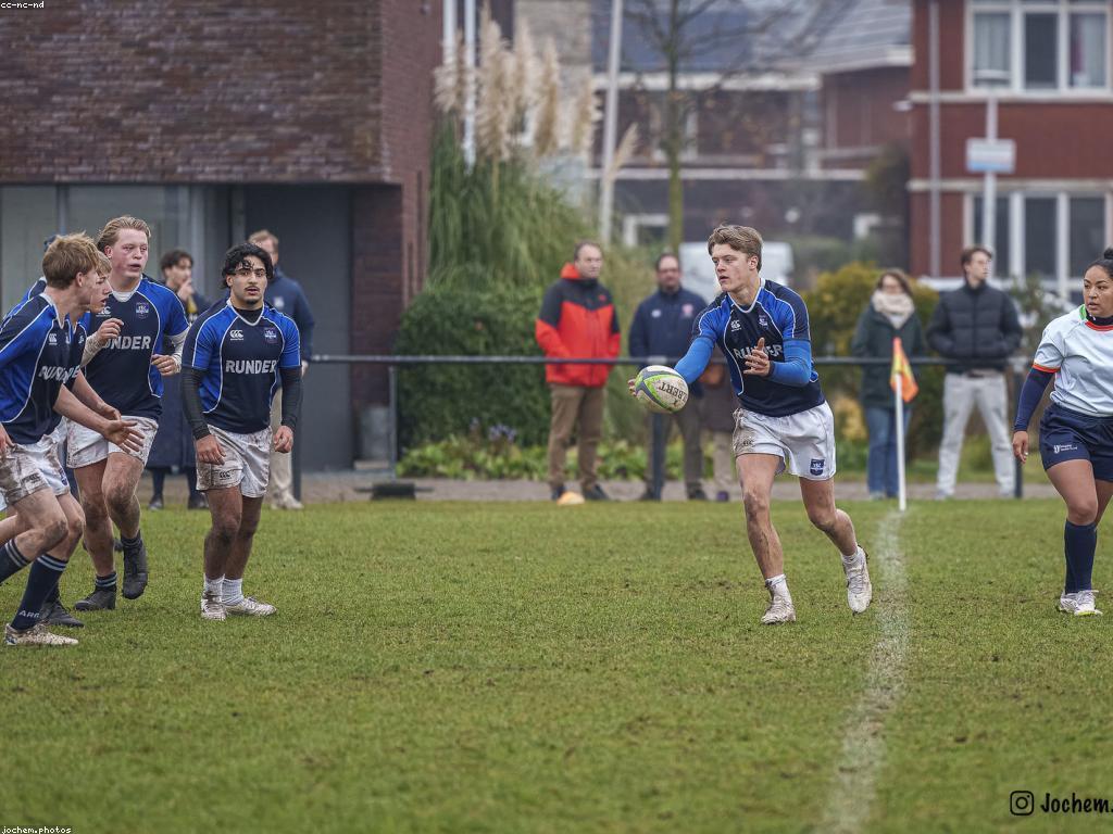 ការពិភាក្សាអំពីជើងឯកក្នុងការកែប្រែ និងការអភិវឌ្ឍ